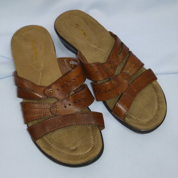 thom mcan flip flops